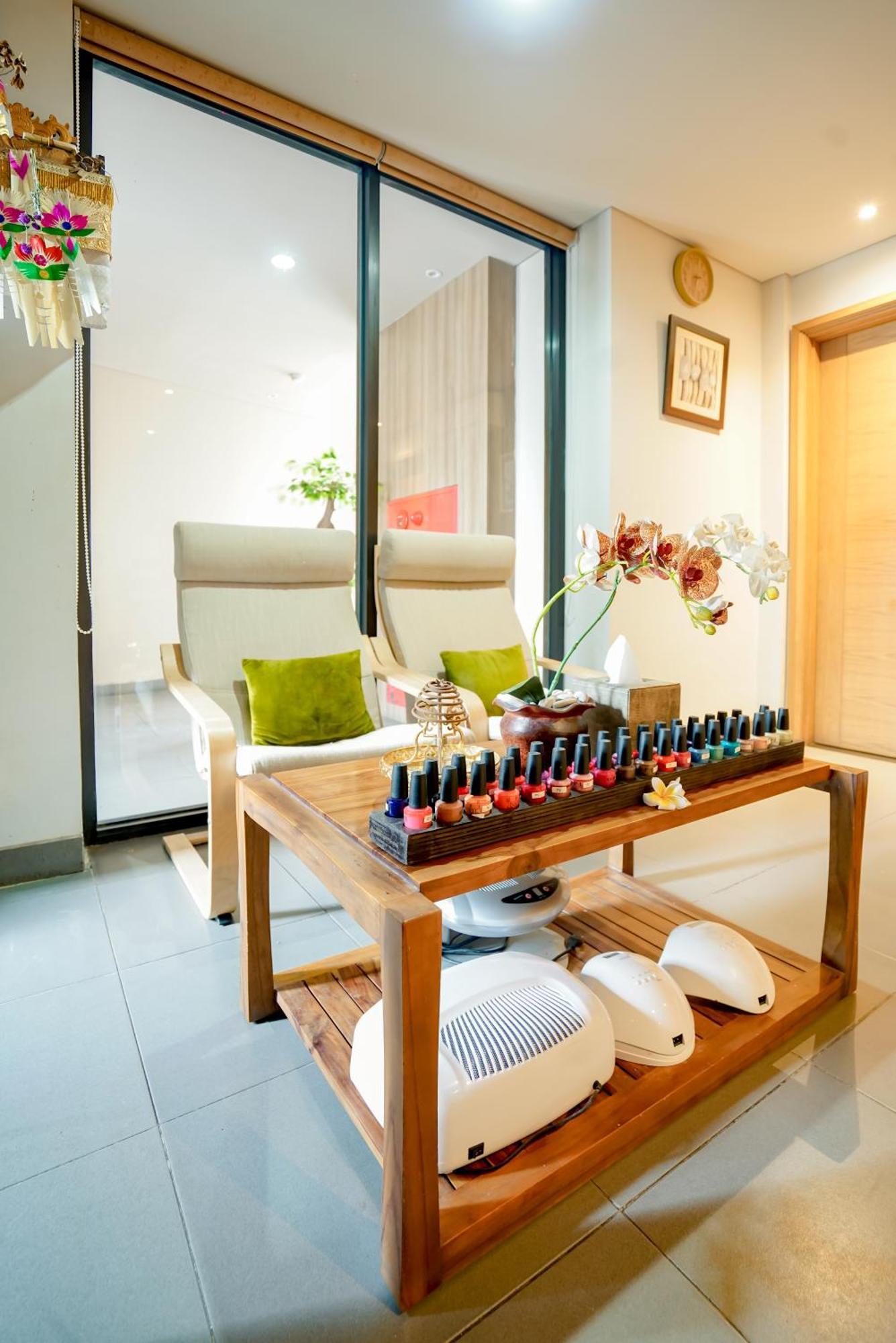 The Kirana Canggu Hotel Εξωτερικό φωτογραφία