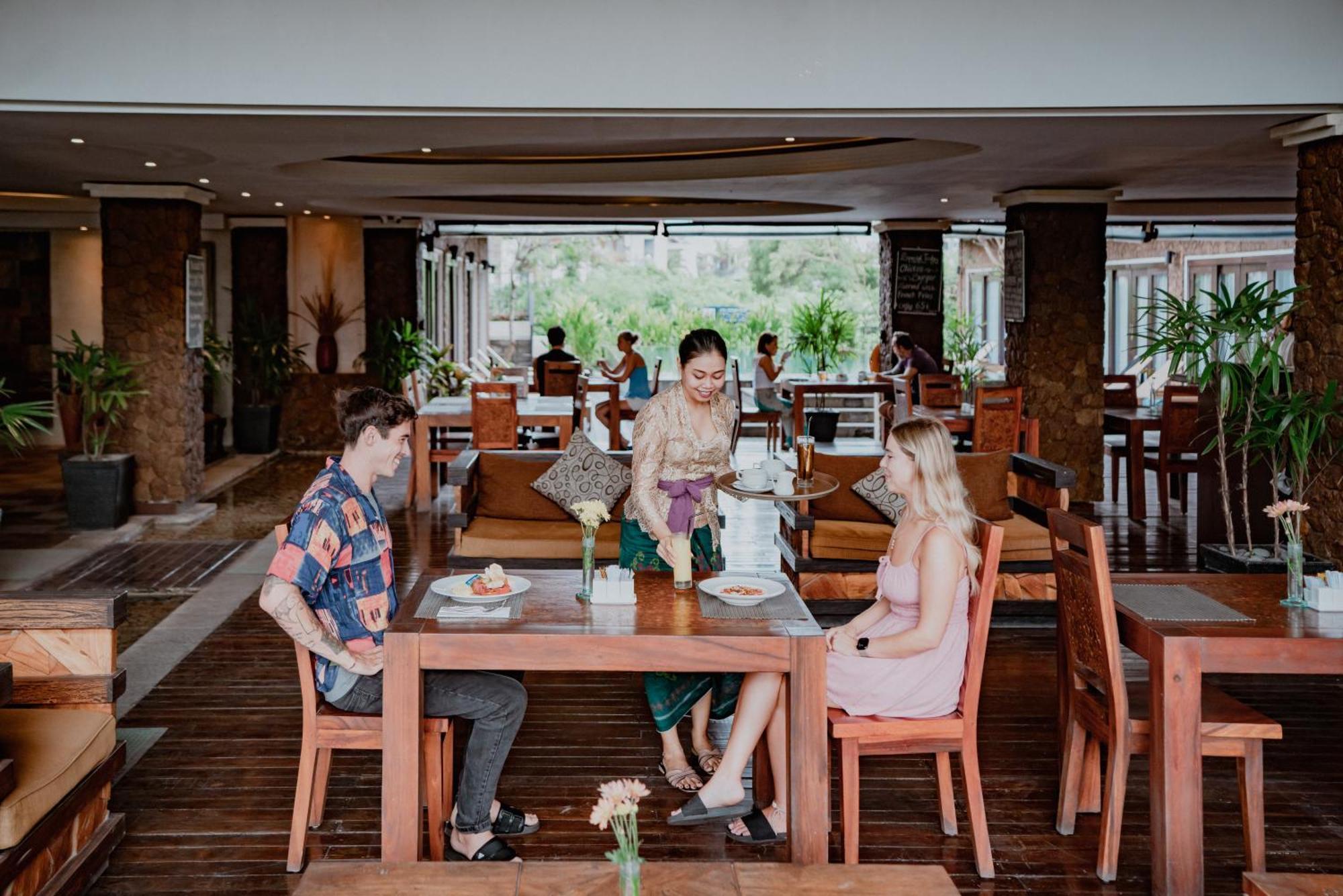 The Kirana Canggu Hotel Εξωτερικό φωτογραφία